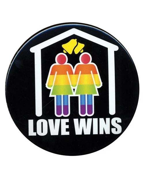 3″ButtonFemale–LoveWins