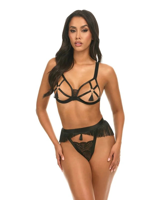 AnnikaOpenCup2pcSetw/FringeandTasselDetail