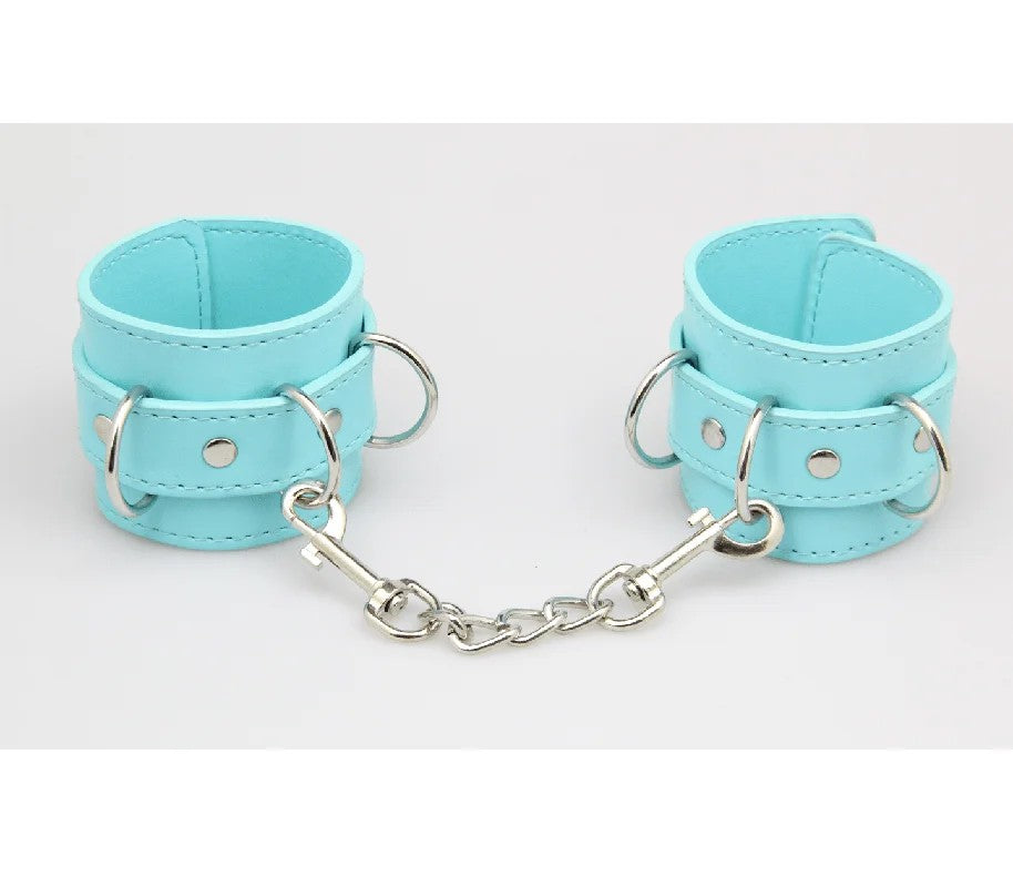 LoveinLeather–BerlinBabeAdjustableFauxLeatherHandCuffs(TurquoiseBlue)