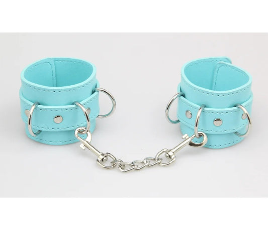LoveinLeather–BerlinBabeAdjustableFauxLeatherHandCuffs(TurquoiseBlue)