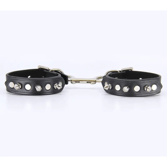 LoveInLeather–DetachableDogSpikeLeatherWristRestraints|AustralianMade