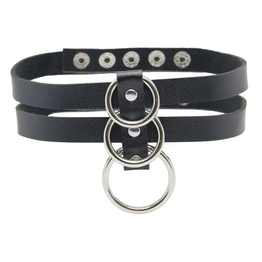 LoveInLeather–FauxLeather2-StrapChokerwith3SilverMetalRings(Black)