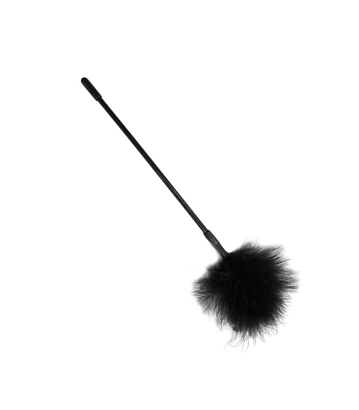 LoveInLeather–FeatherTickler(Black)