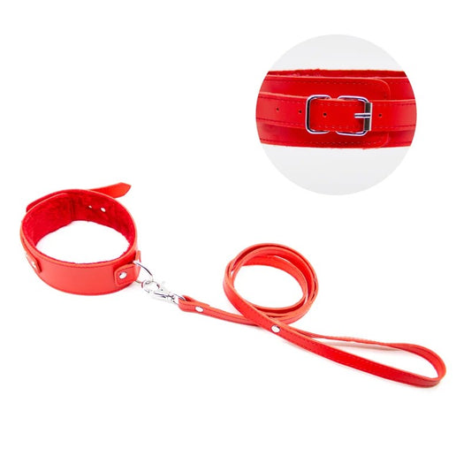 LoveInLeather–RedFaux-FurLinedAdjustableCollar&Leash(Black/Red)