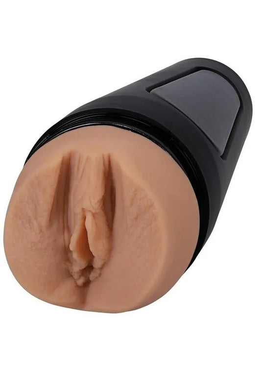 MainSqueezeKennaJamesUltraskynMasturbator–Pussy