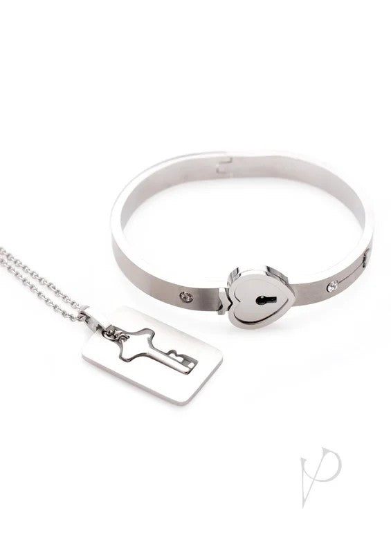 MasterSeriesCuffedLockingBraceletandKeyNecklace